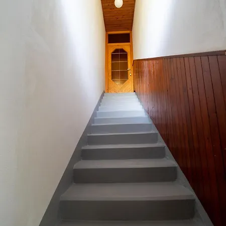 Διαμέρισμα Kiara &